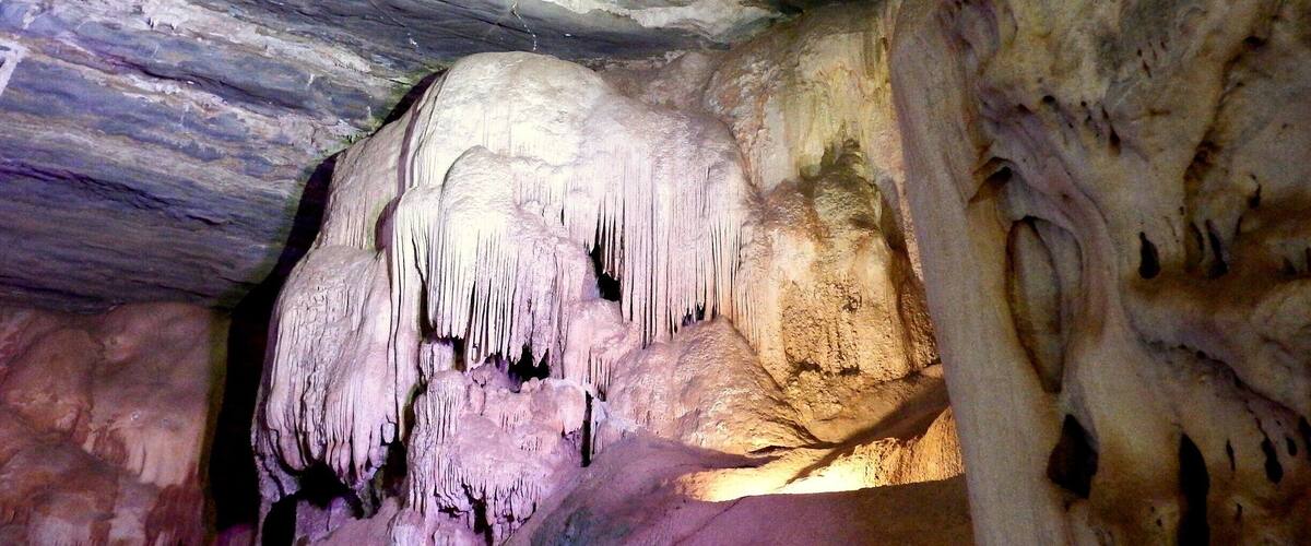 Detalhes da Gruta do Maquiné em Minas Gerais-Brasil.# In Stone