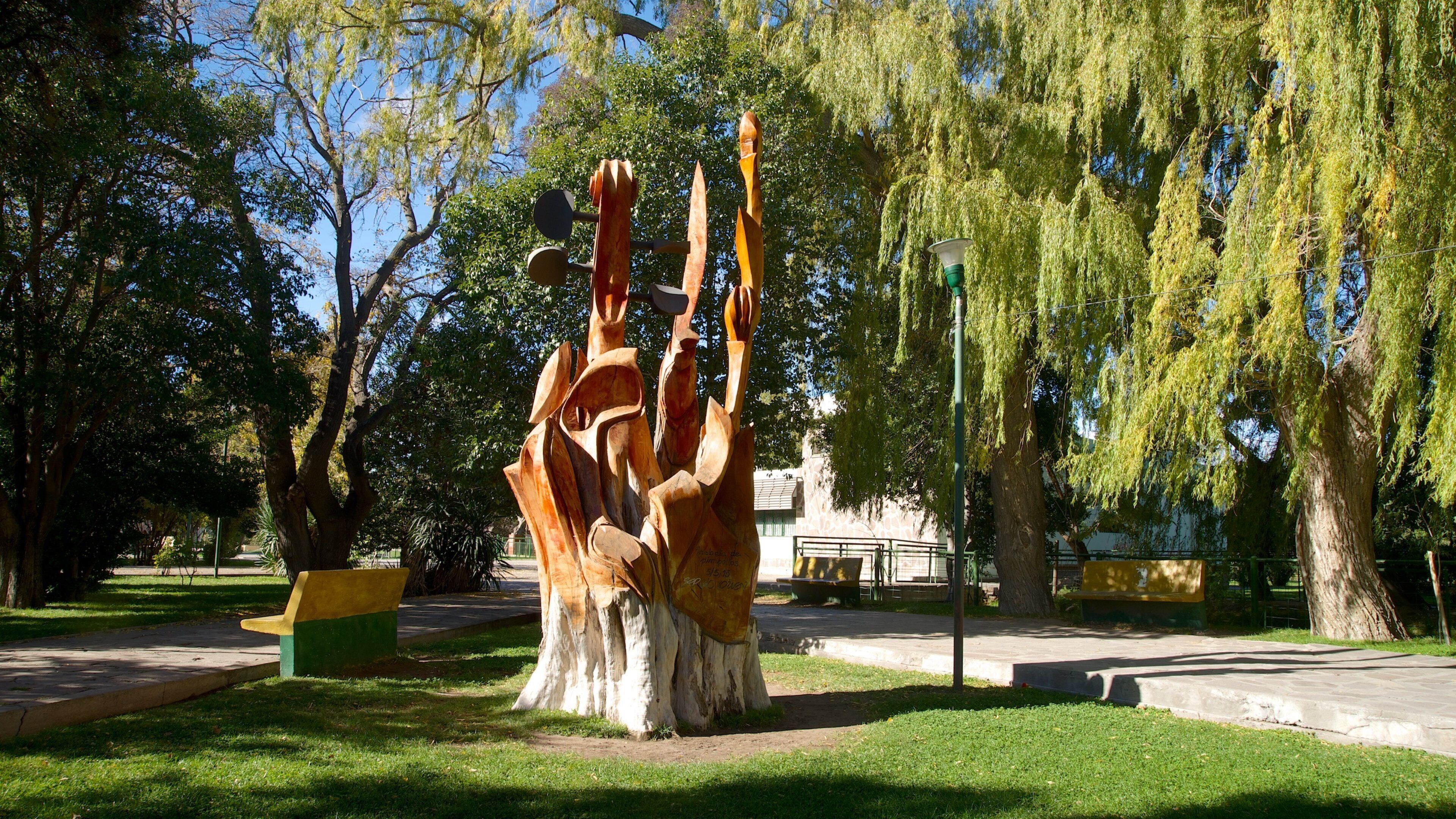 Gaiman which includes outdoor art