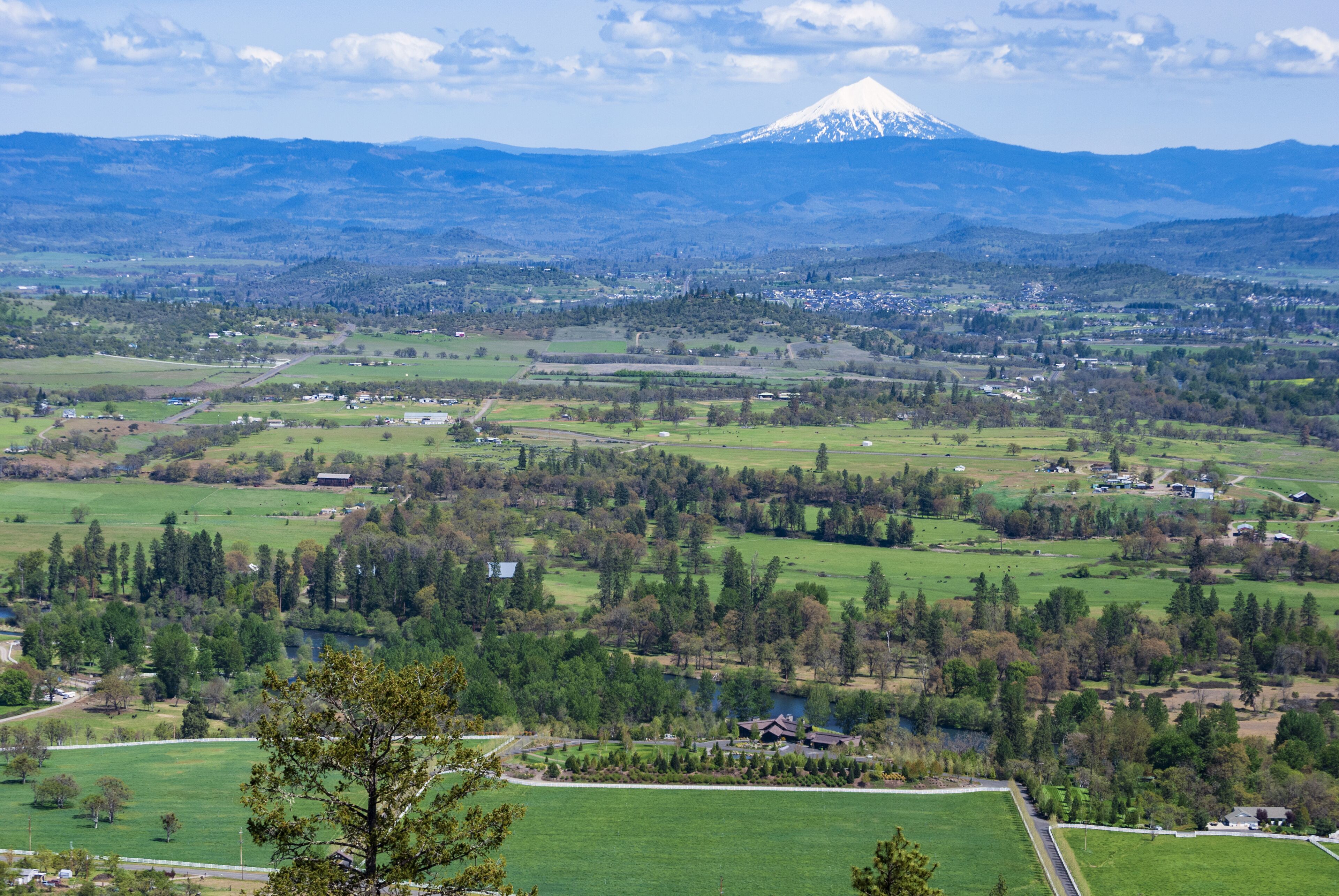 Mt McLoughlin from the Table Rocks