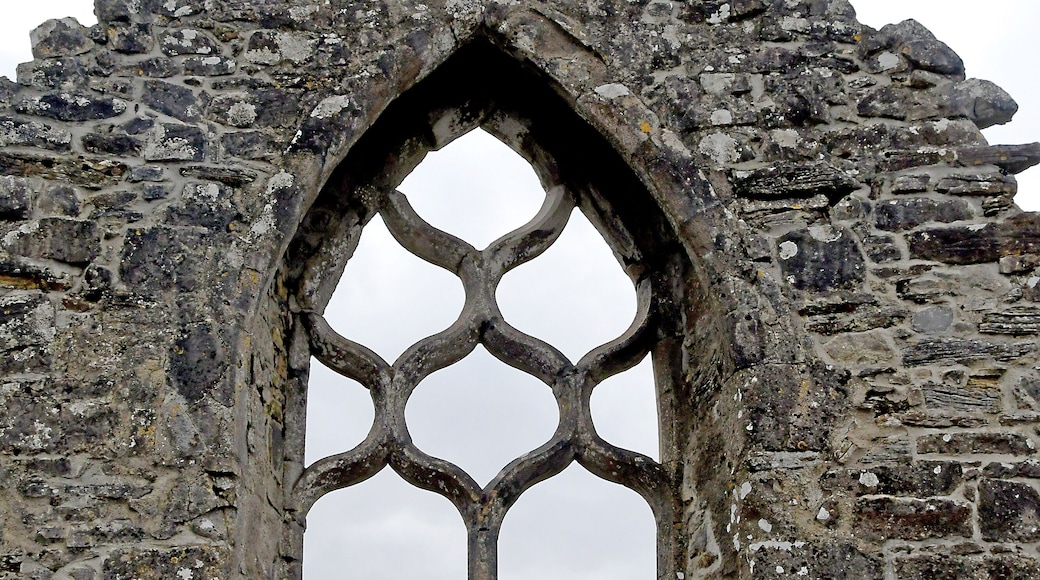 Built in the 1500s and remained in use until the mid 1800s. It was interesting to be able to walk among the ruins.