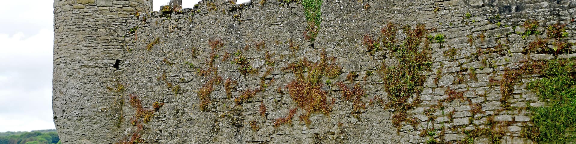Parke's Castle is a plantation era castle on the banks of Lough Gill.