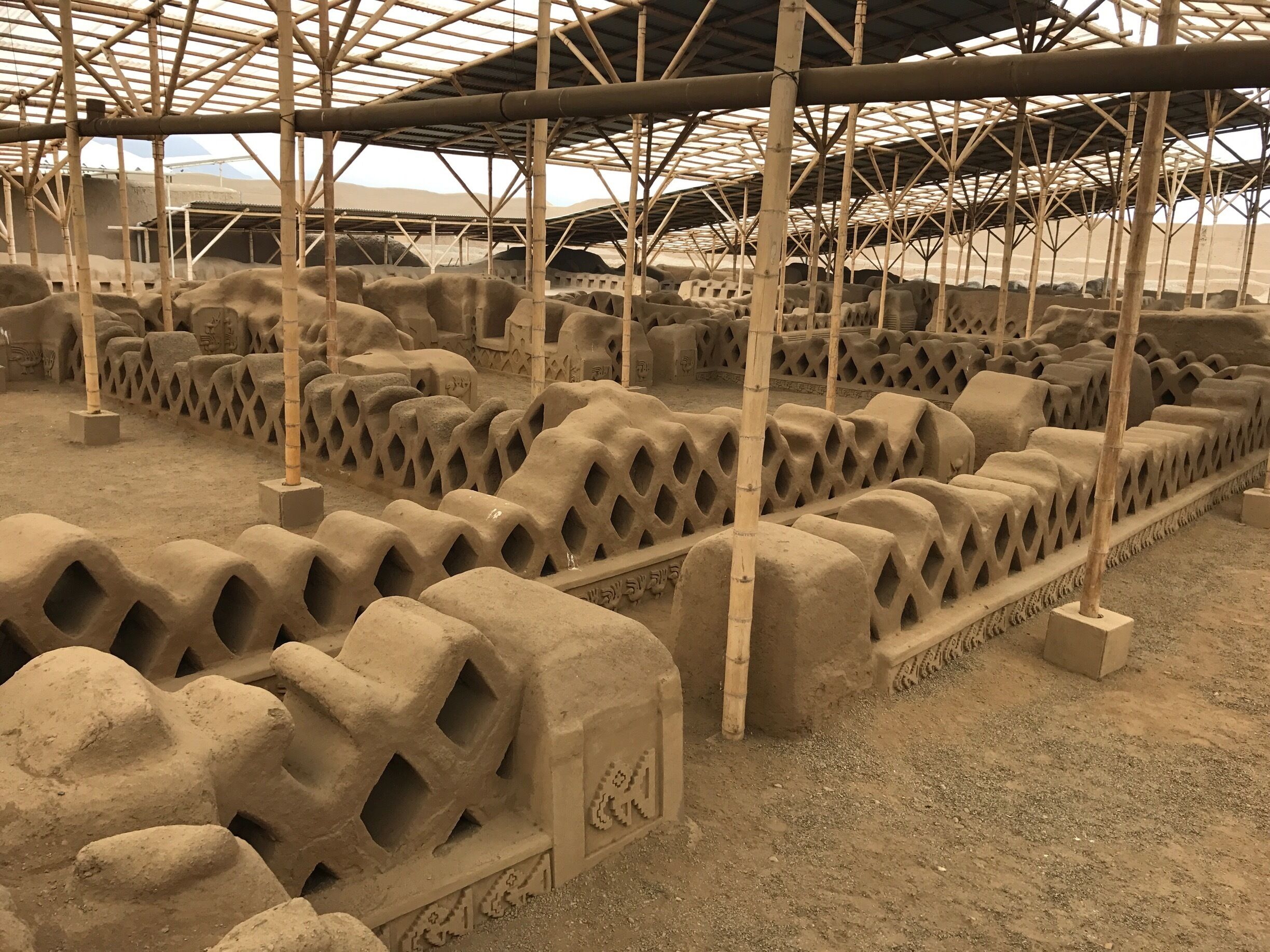 The old sand towns of Huanchacho, Peru #instone