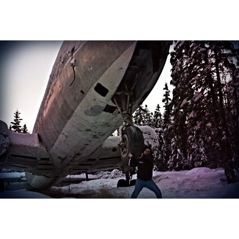 A giant side-of-the-road airplane AND the worlds strongest man all in one place?  Thats one heck of a find ;)