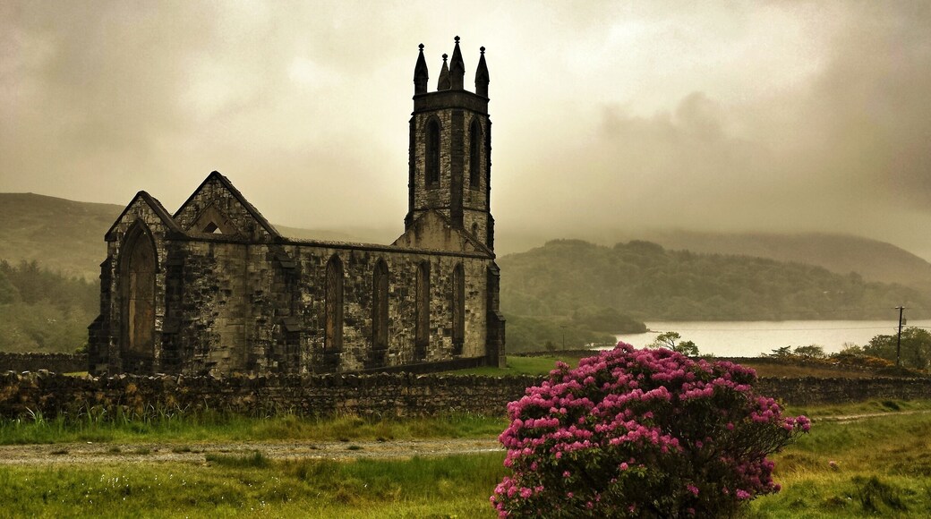 Wonderful spot to visit right under Donegal's highest mountain...Errigal