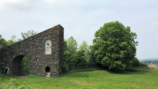 Interior of the memorial "Ehrenmal"on the Hill "Rützengrüner Höhe" in Rodewisch. On the right side is a not original piece of wall. Its standing on the former spot of a column with a Nazi Reichsadler on the top, which was blown up in May 1945 by American troops.