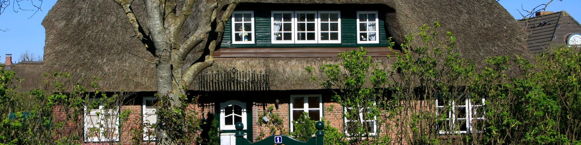 Thatched cottage in Alkersum, island of Foehr