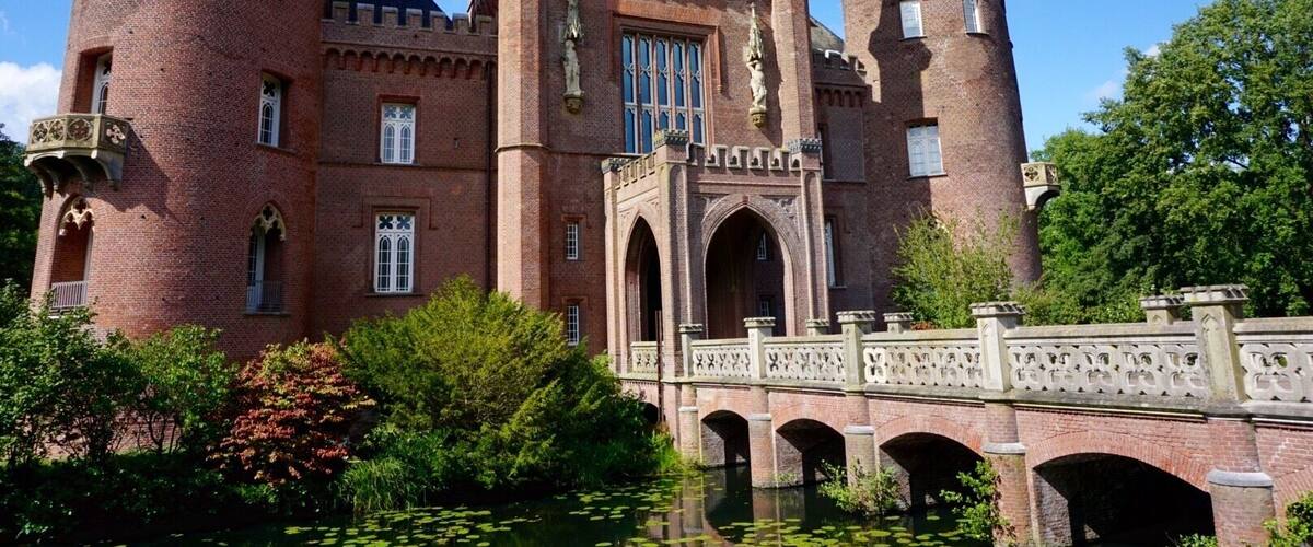 Moyland Castle has been rebuilt several times and now houses an art museum. If you visit this castle, you can climb the steps to the tower and see its surrounding gardens from a Birdseye view.