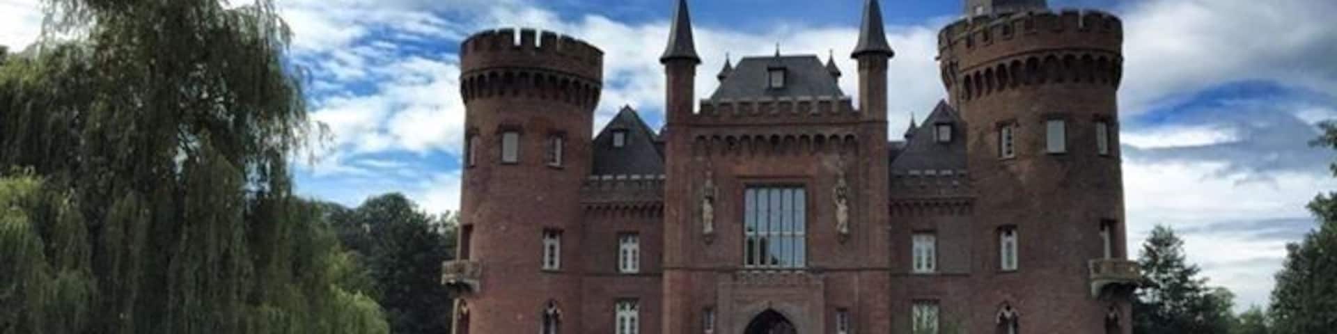 The beautiful grounds of Schloss Moyland.