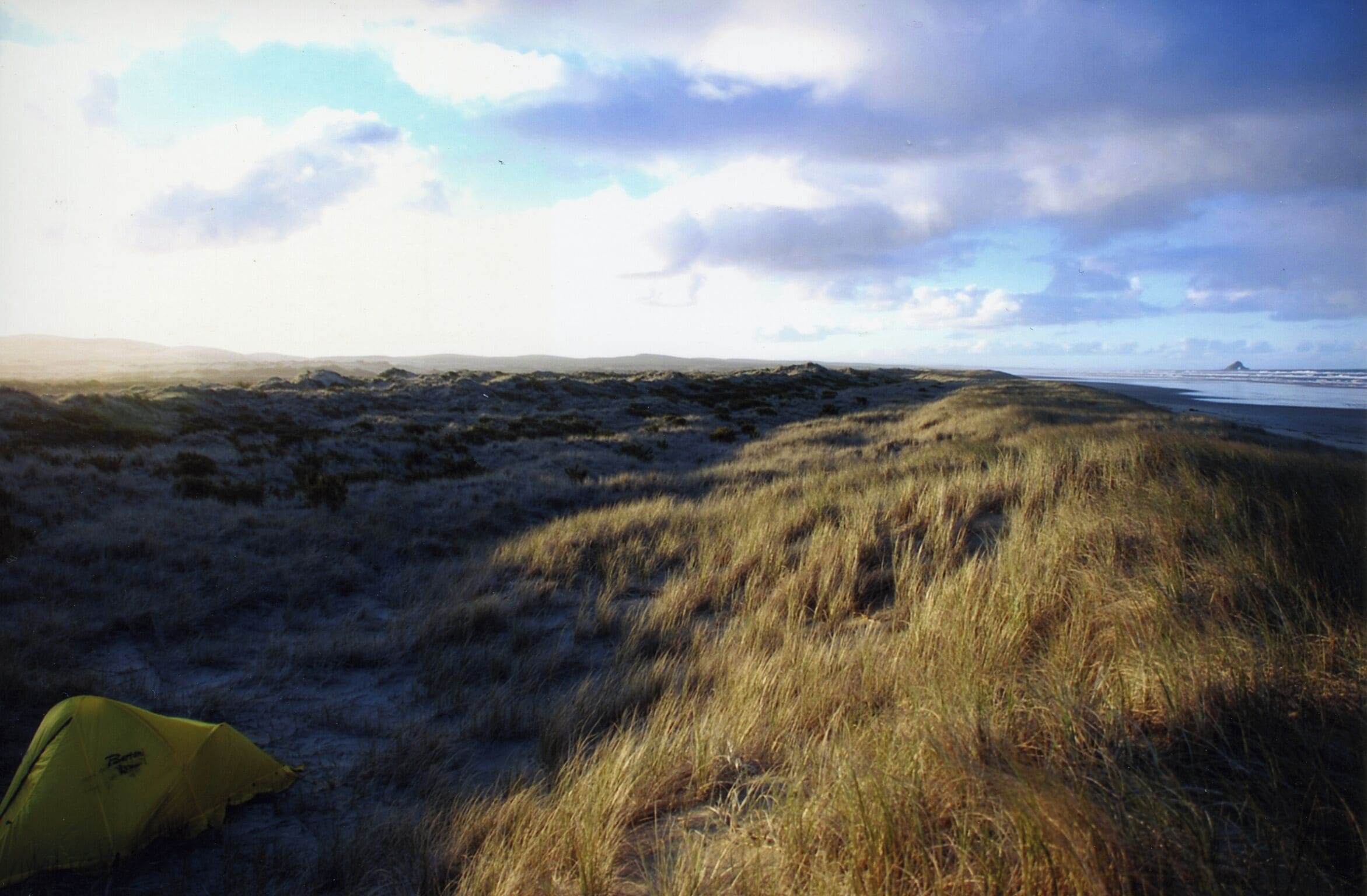 90 miles beach: first night under the stars. The trek goes from the last stretch of 90 miles beach to Spirits Bay passing by Cape Reinga.