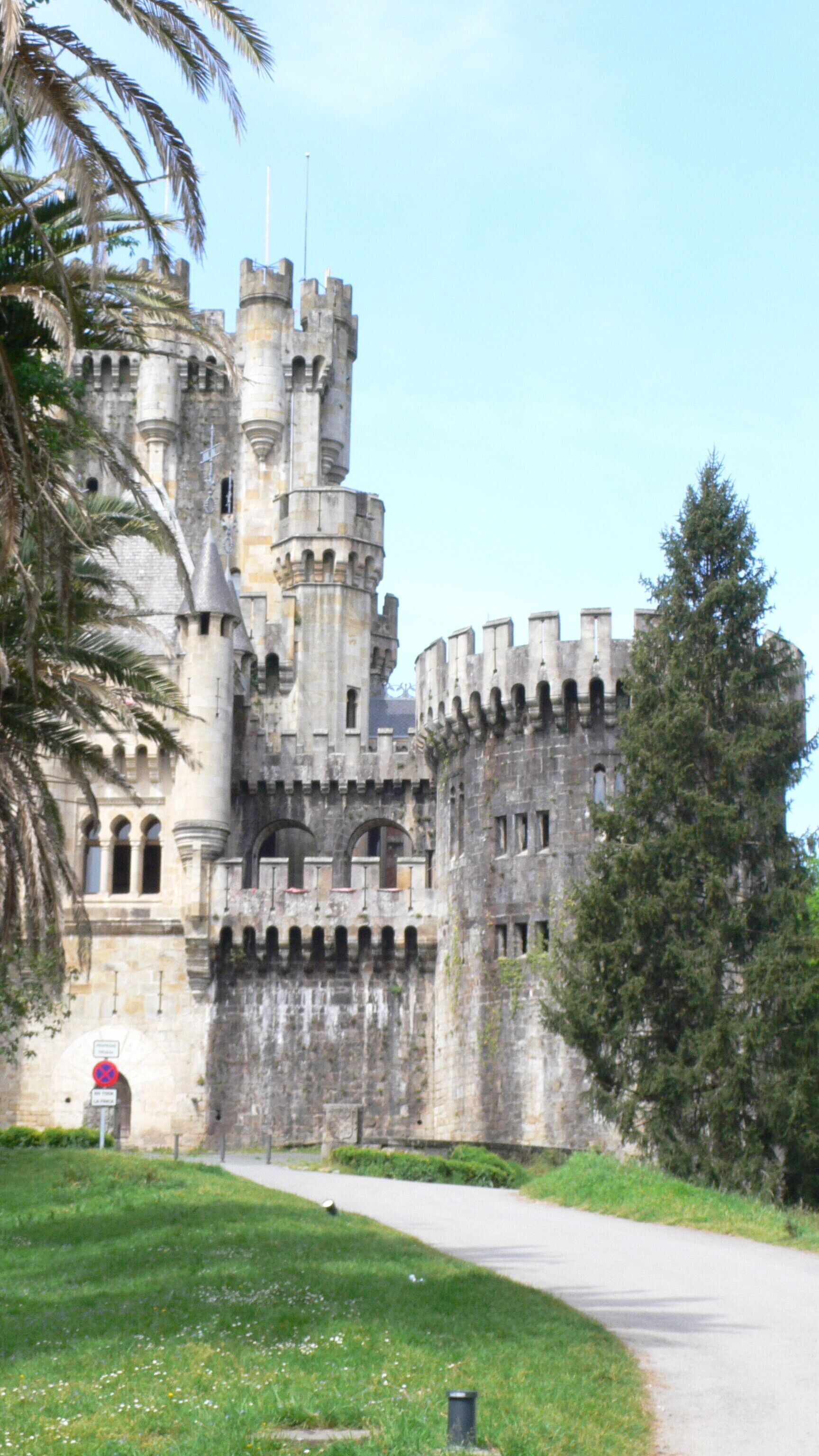 Castillo Butron