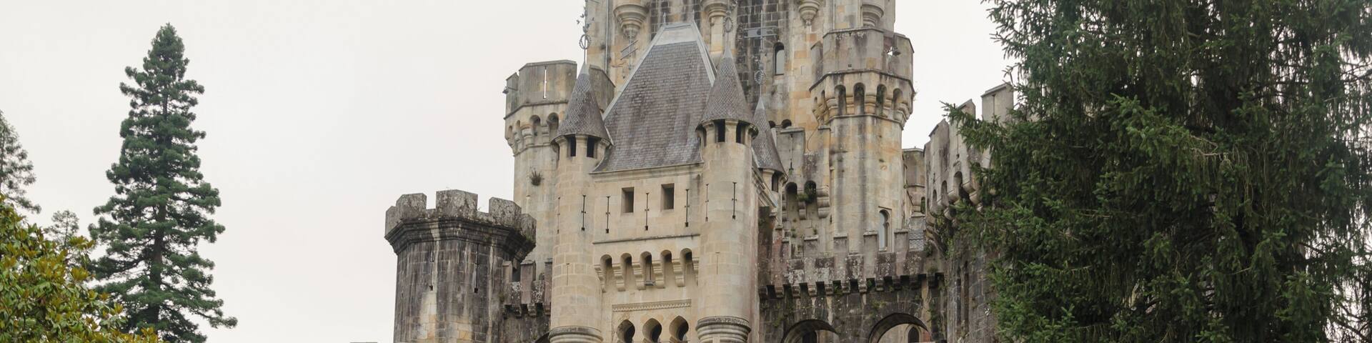 El castillo de Butrón se encuentra sin uso y poco cuidado.