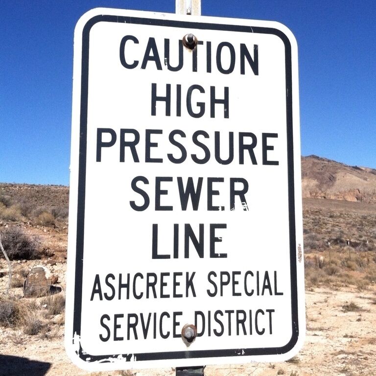 Great sign. It needs to be a t shirt