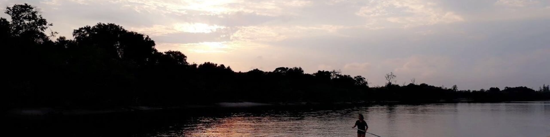 #Tb to this summer in Gabon.
Love this beautiful Island called “Pointe Denis” where you can enjoy the sunset over the river and the sunrise over the estuary.
From Gabon with love 🧡 🌍 🇬🇦
#Africa #Gabon #Photography #Sunset #River #Paddling