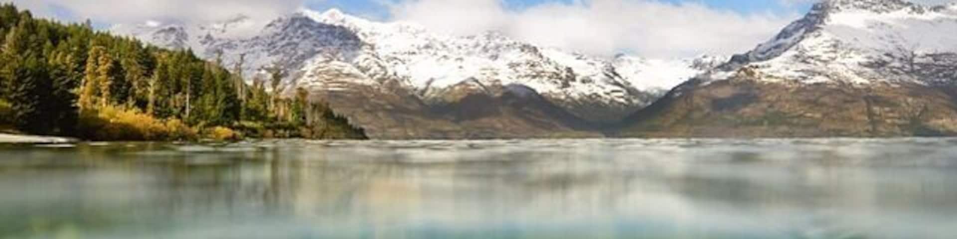 With a snowy mountain backdrop and clear frosty water, Wilson Bay in Lake Wakatipu is the ideal spot for photographers to snap happily away for hours! There is a small hiking trail, picnic area and friendly ducks if the views aren't enough...but who are we kidding, they're incredible! #newzealand #travel #photography #underwater