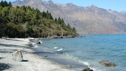 Wilson Bay is a beautiful recreation reserve. It's great for a picnic or rest. Walk a little further and you'll have a small beach all to yourself. The views are not too bad either.