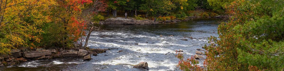 Autumn fishing on Magnetawan River