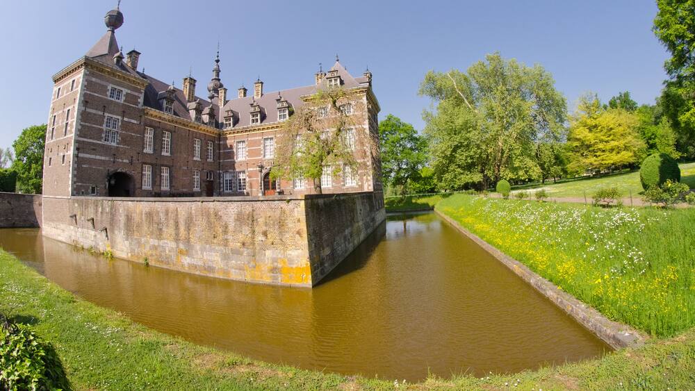 Eijsden Castle and its Vegetation in May