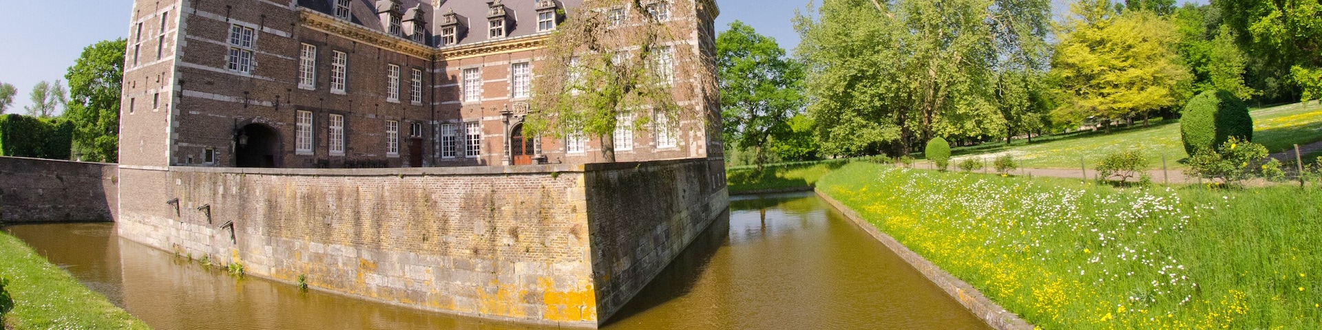 Eijsden Castle and its Vegetation in May