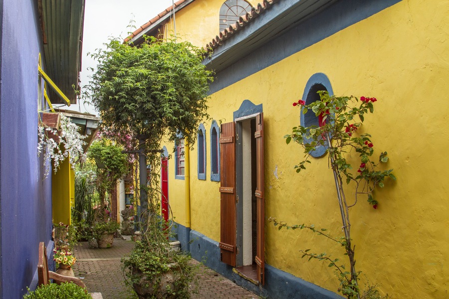 Embu City of Arts S√£o Paulo state in Brazil, the slope of the lavandeiras with its colors, flowers and ancient architecture near the fair of arts and crafts