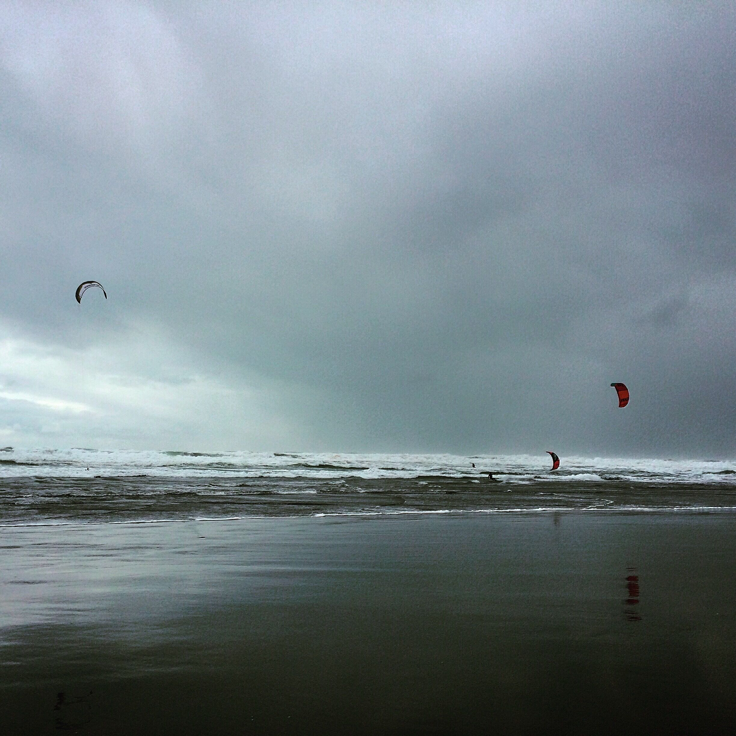 Winter on Muriwai Beach and kitesurfers enjoy it!

#waterlust
