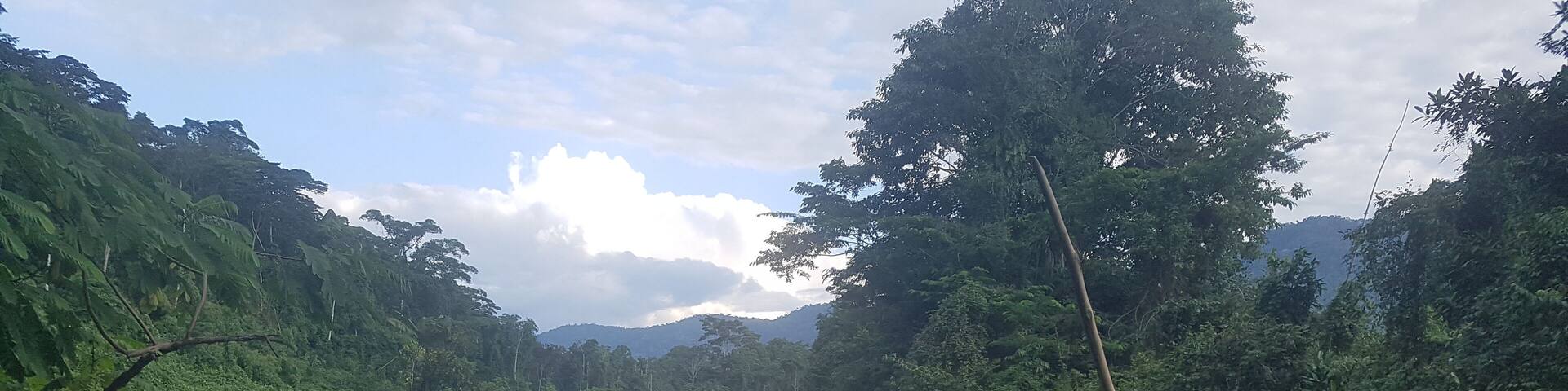 The best way to get around lakes in Peru