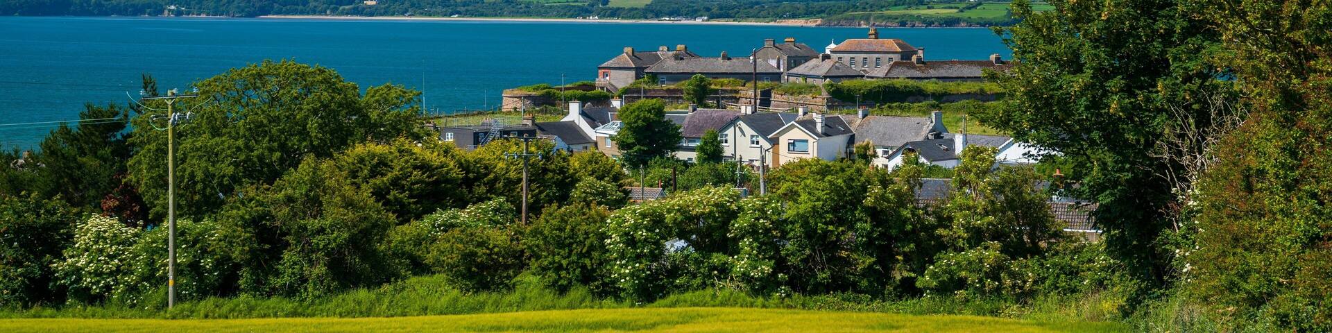 Duncannon showing a coastal town and general coastal views