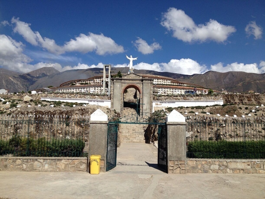 If you're near Yungay or Caraz and have some free time to kill before your next hiking adventure, Campo Santo is a good 1-hour activity. It's 5 minutes from Yungay and costs less than $1 to enter. Lots of historical significance in regards to the 1979 earthquake that completely devastated the region.