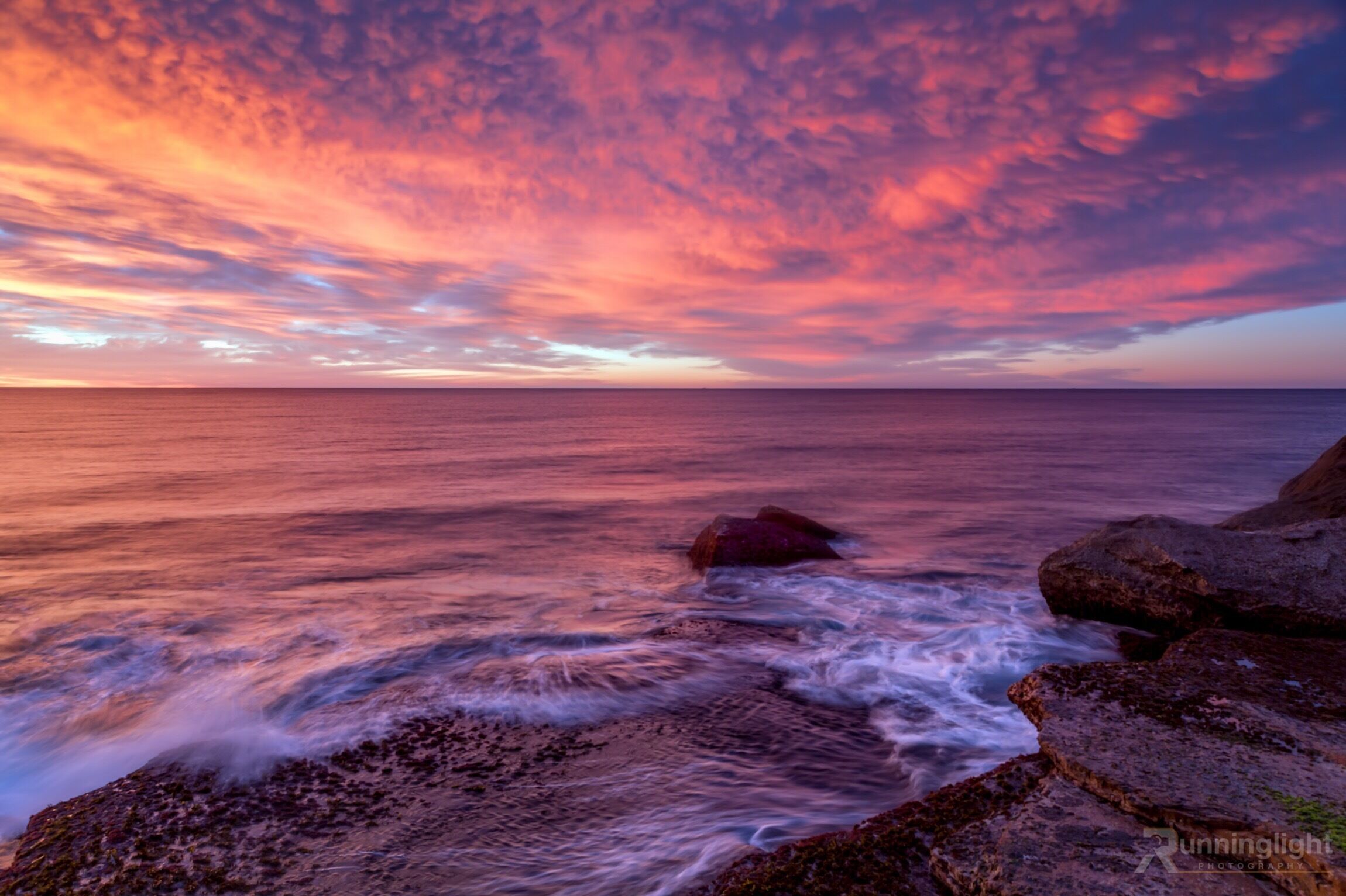 Sunrise of the Year on #WorldOceanDay #thegoldenhour #goldenhour 
____________
Avalon Beach ~ Sydney Australia 
____________
@tony.irving
