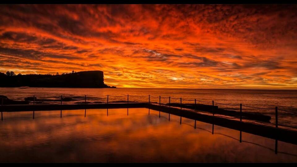 What an amazing sunrise over Avalon beach this morning. This is a wonderful location for a sunrise shoot, get out and amongst them
#goldenhour #whatshot #Australia #sunrise