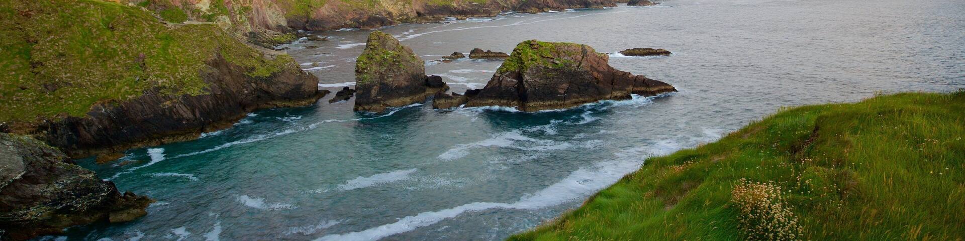 Coumeenoole showing rugged coastline and general coastal views