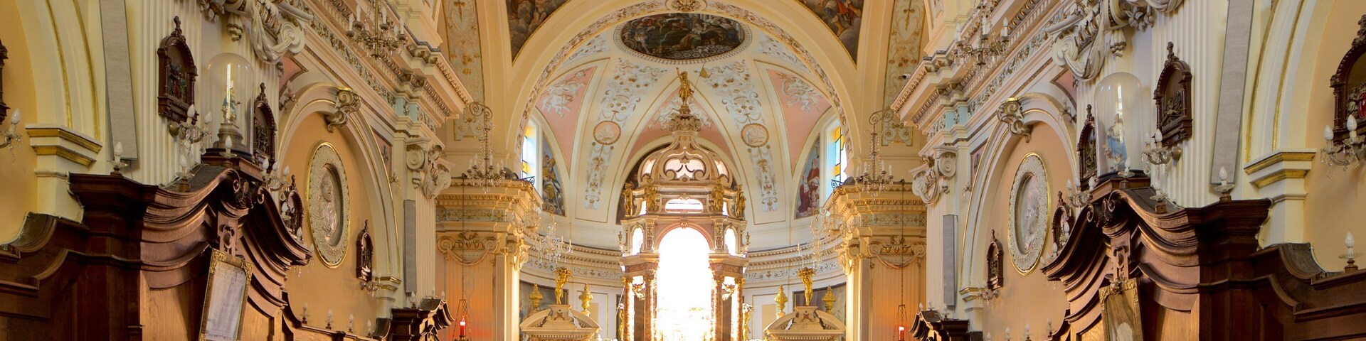 Serra San Bruno showing interior views, heritage elements and a church or cathedral
