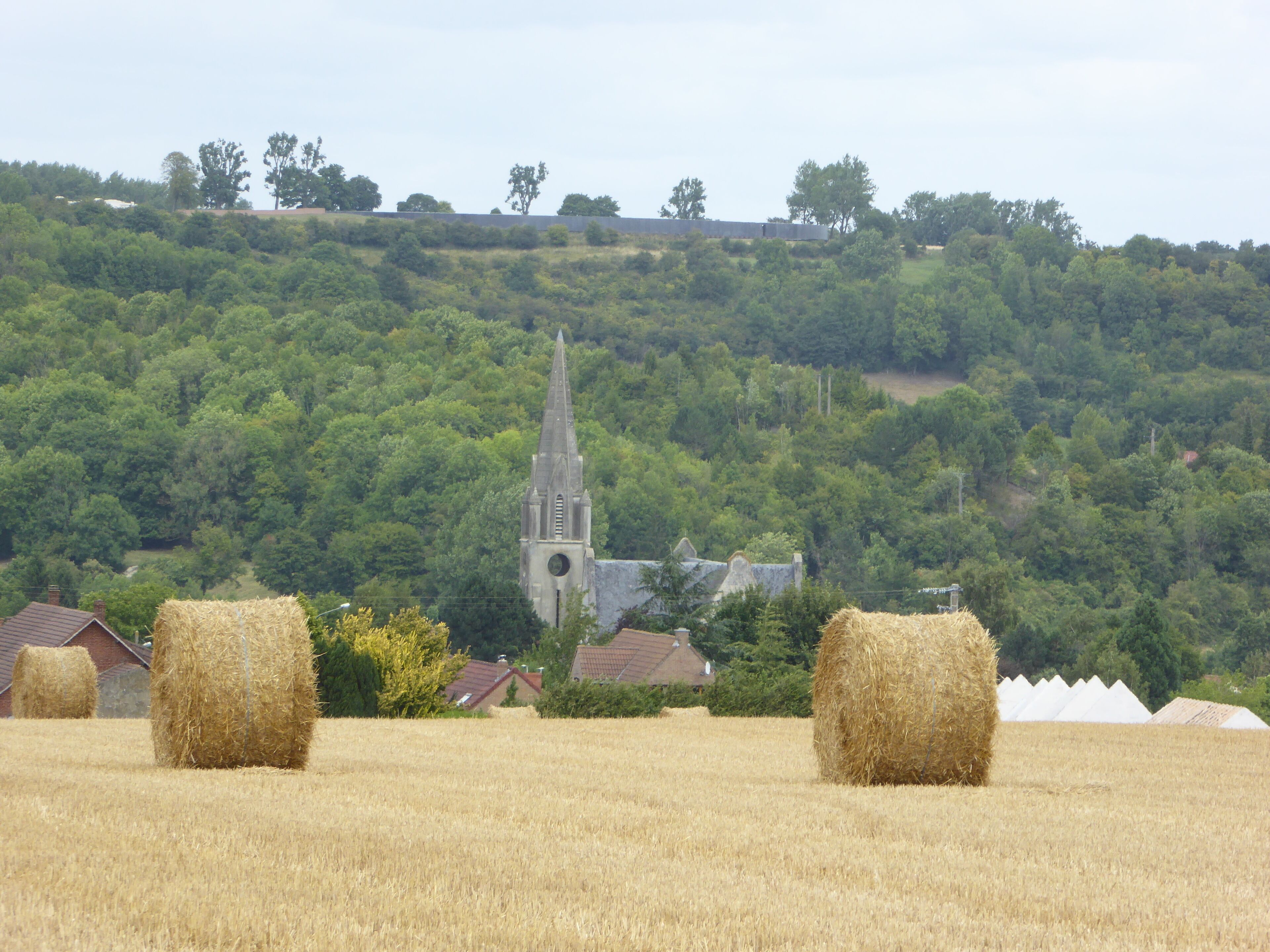 La nouvelle église de Ablain-Saint-Nazaire Pas-de-Calais, Hauts-de-France France