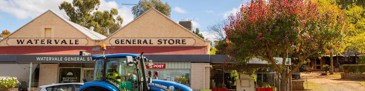 Watervale featuring street scenes