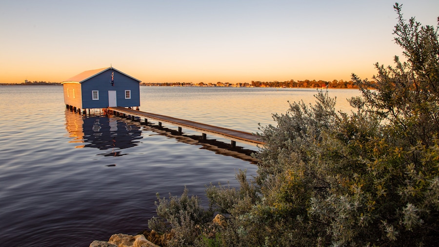 Crawley showing a sunset and a lake or waterhole