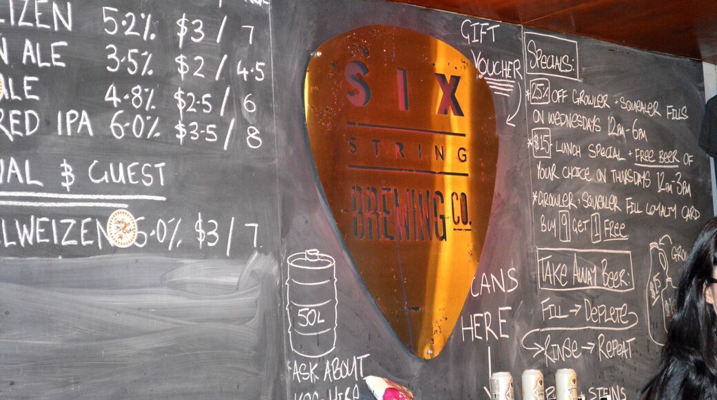 If you have ever been to Melbourne you will understand where I am coming from when I say that this place is up there with any of Melbourne’s funky Industrial style bars. Its hip, sheik and down-right awesome.
Holding just 50 people, it also makes it an intimate setting for any function.
The Central Coast’s very own handcrafted Brewery was established in 2012 and officially opened in 2013. They are always researching and creating new flavours of beers but have 5 core beers all year round. All beers are free from any additives and preservatives. They also offer homemade style lemonade called ‘Mother Goose Lemonade’ made onsite and a refreshing cider. Grab a paddle and try their 4 taster beers and once you have picked a favourite you can take a one litre Squealer or two litre Growler home with you.
With an uber-cool restaurant, I could not go past the cheese sticks, garlic bread pizza and the nachos, all accompanying the beer and drinks perfectly. Live bands are extremely popular and they now have small group tours.
(Head to my blog to find out more...)