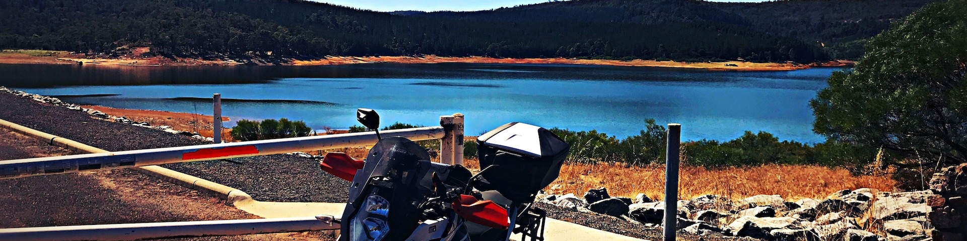 Harvey dam is great for a day out with plenty of places to stop in by the water for swimming and camping