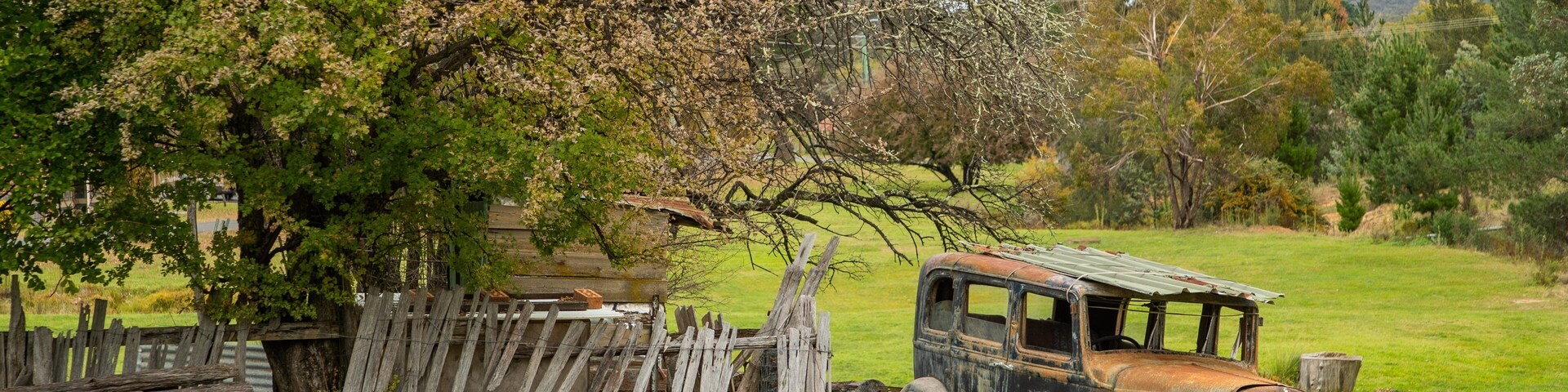 Hill End featuring heritage elements and farmland