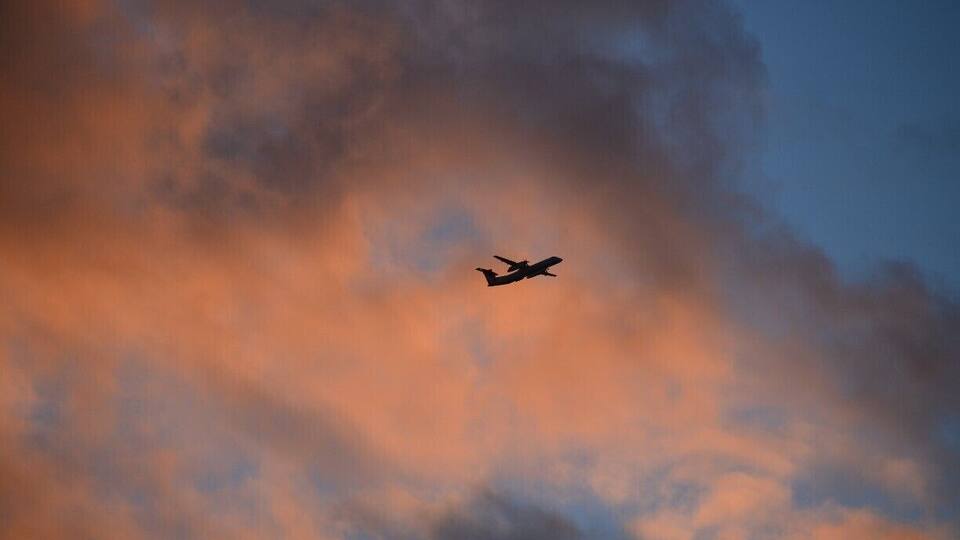 Airplane in the sky!