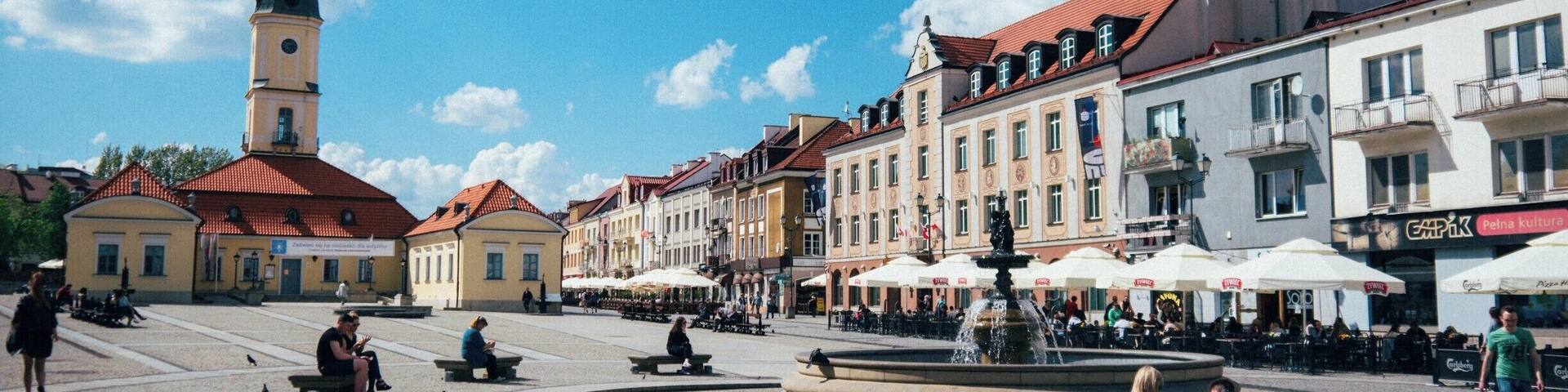 Bialystok's main town square "Rynek Kosciuszki." 150 miles NE from Warsaw, Bialystok is biggest city in this part of Poland; pictured scene was taken in early May.
#poland #bialystok #polska #LifeAtExpedia
