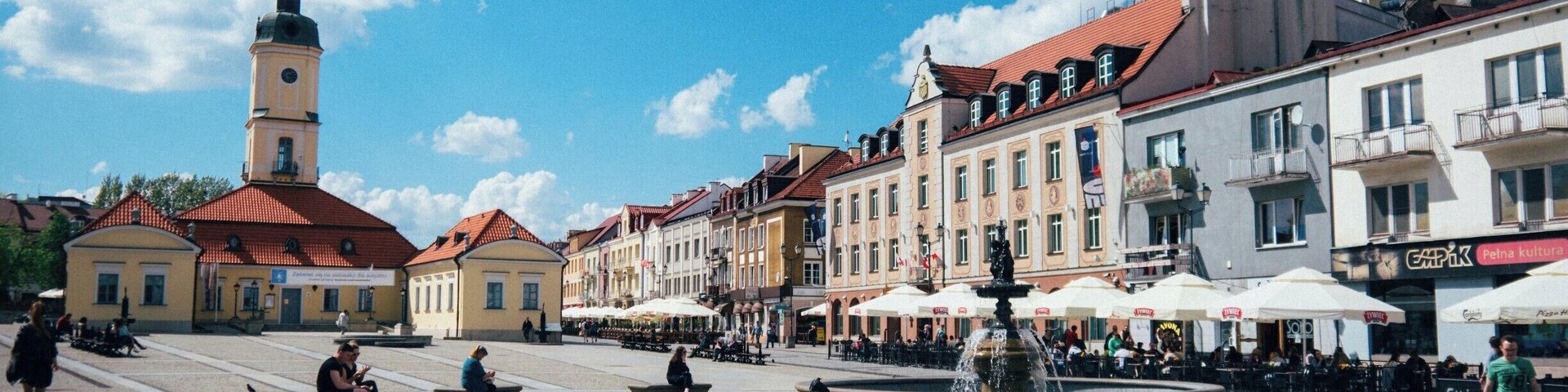 Bialystok's main town square "Rynek Kosciuszki." 150 miles NE from Warsaw, Bialystok is biggest city in this part of Poland; pictured scene was taken in early May.
#poland #bialystok #polska #LifeAtExpedia