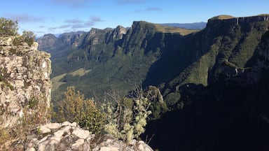 Breathtaking views from the border of Espraiado Canyon. It’s worth every single step of the trekking.