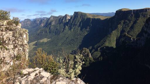 Breathtaking views from the border of Espraiado Canyon. It’s worth every single step of the trekking.