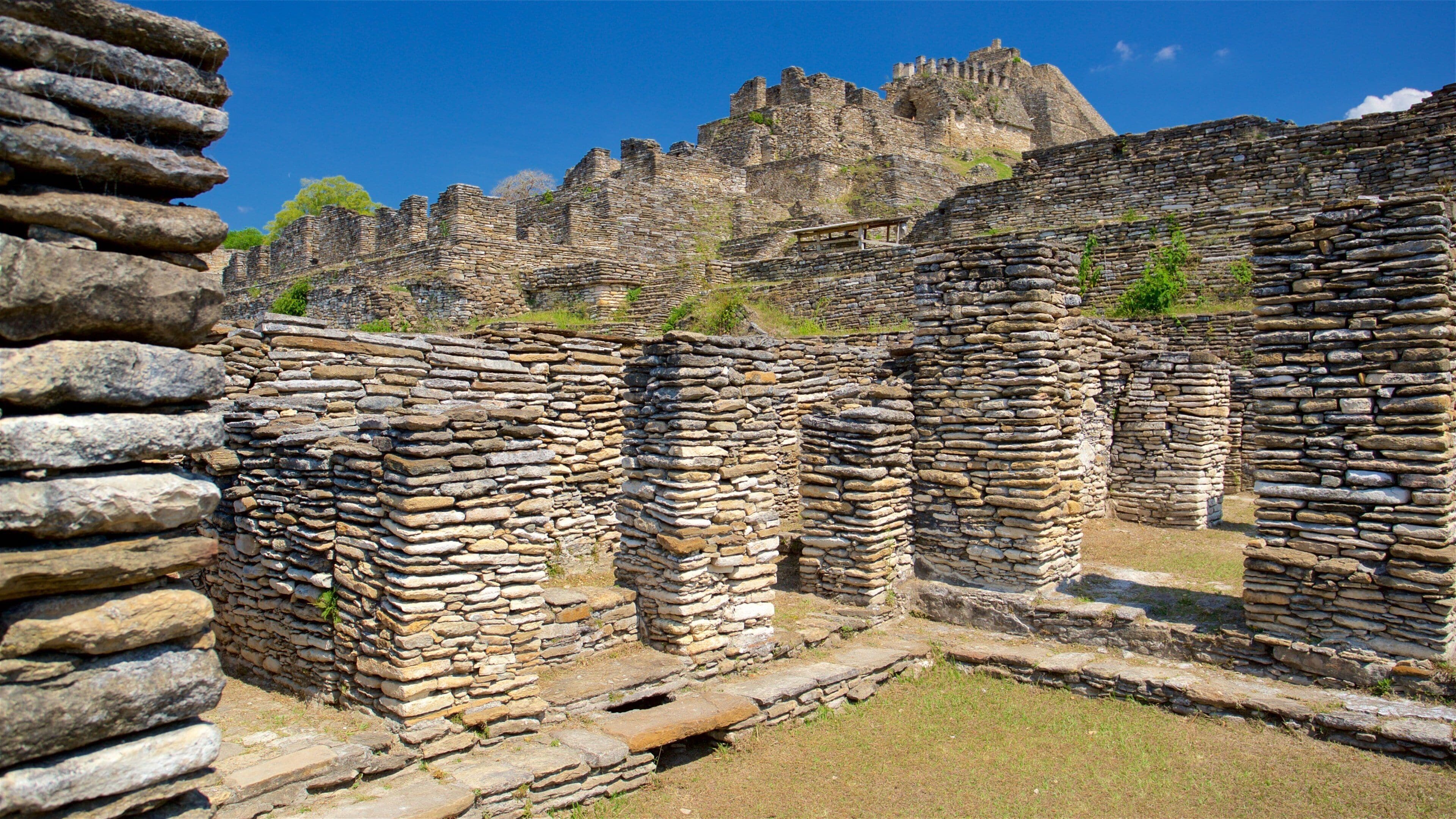 Tonina which includes heritage elements