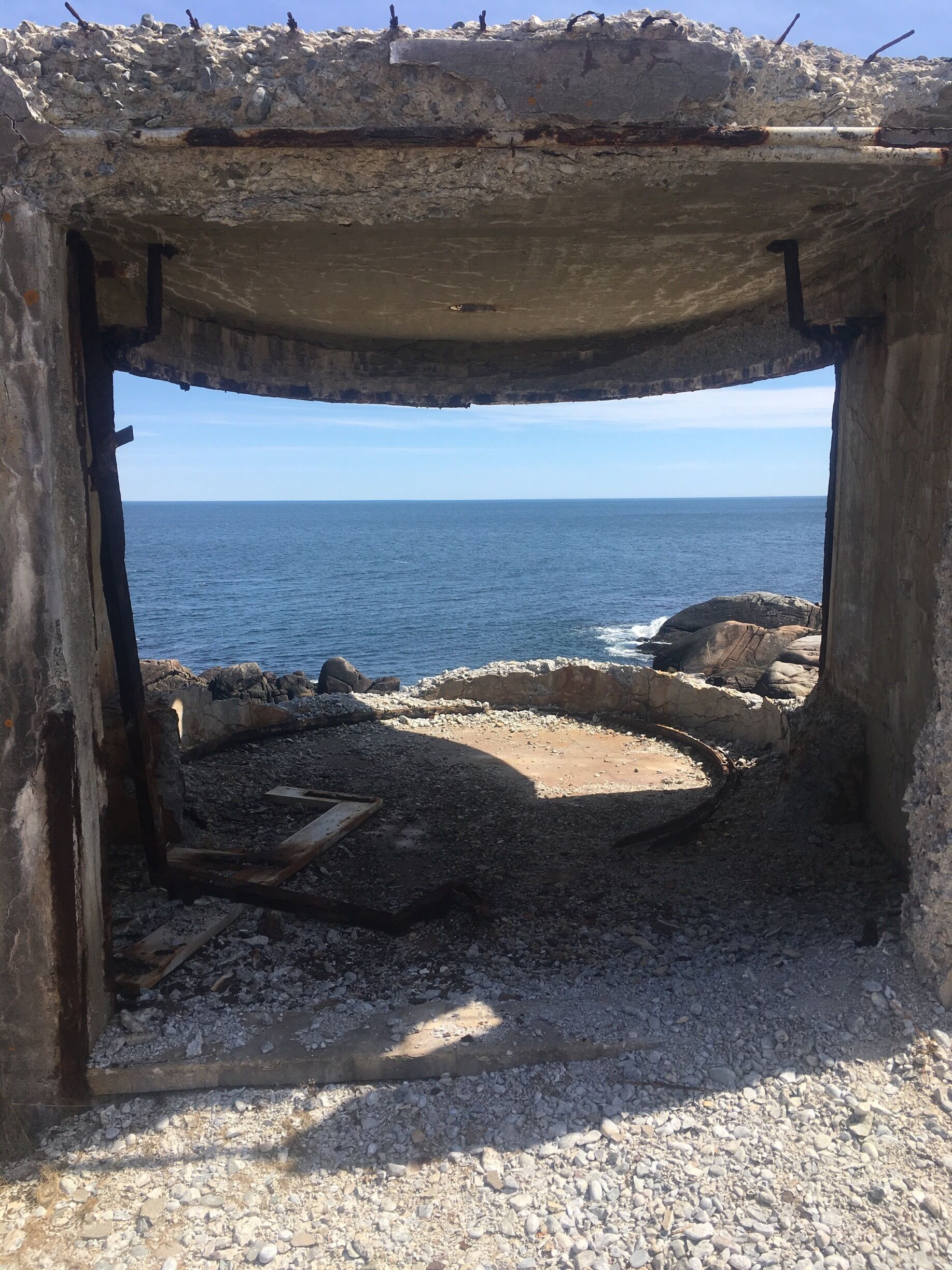 A left turn instead of a right onto Duncan's Cove! Lots of cool forts and historic lookouts
