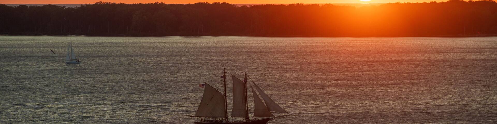 Lettie G. Howard sails Lake Erie, Pennsylvania, Historic Ship on Lake Erie