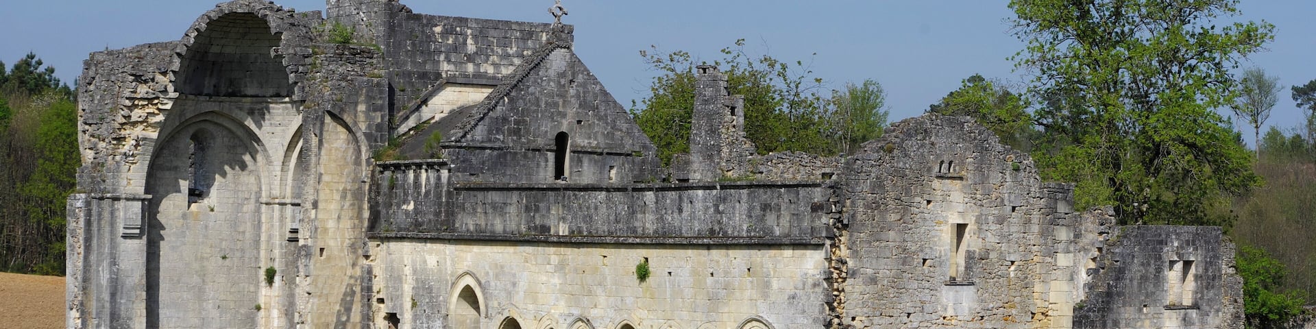 Ruines de l'abbaye de Boschaud, commune de Villars, Dordogne, France
