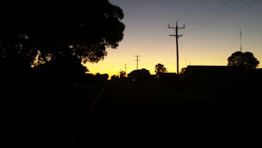 # sunrise  on early morning  walk in #Maffra 
www.wyldfamilytravel.com 