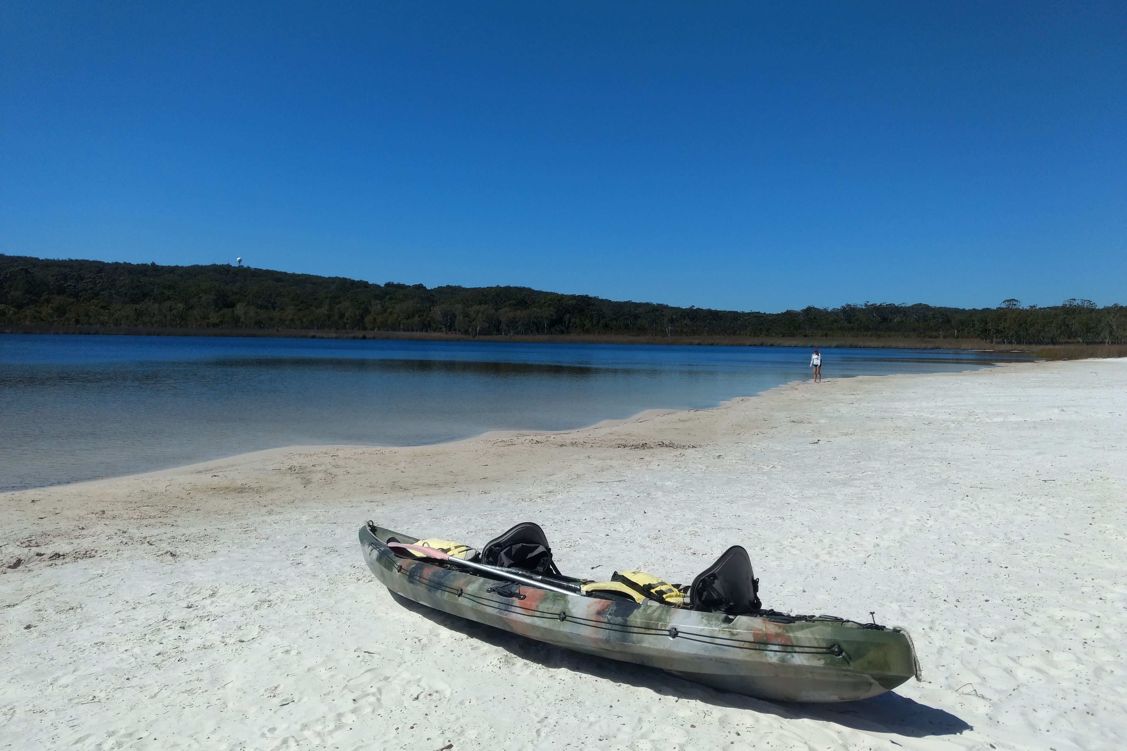 Canoa en laguna. North Stradbroke Island