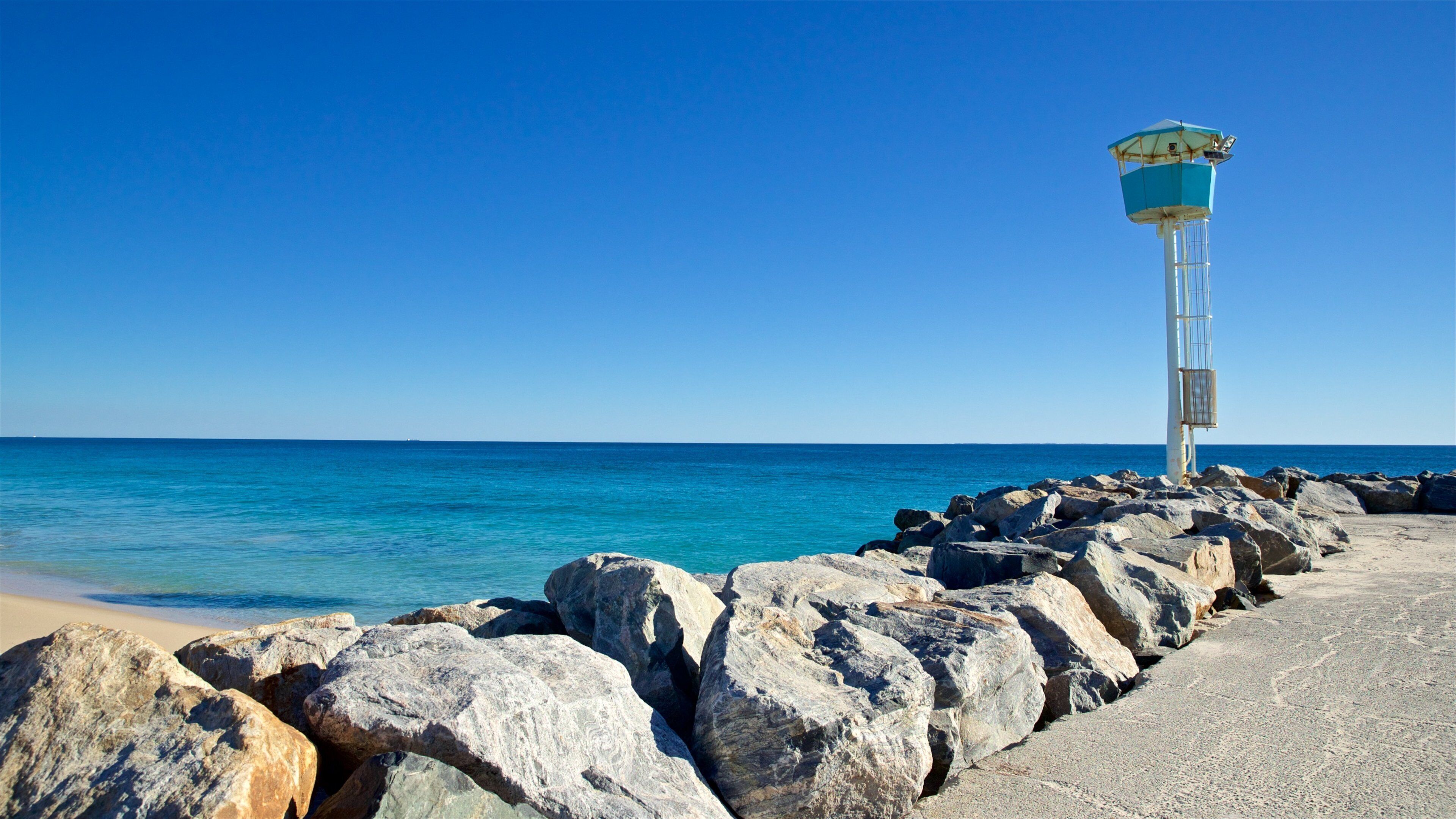 City Beach showing general coastal views