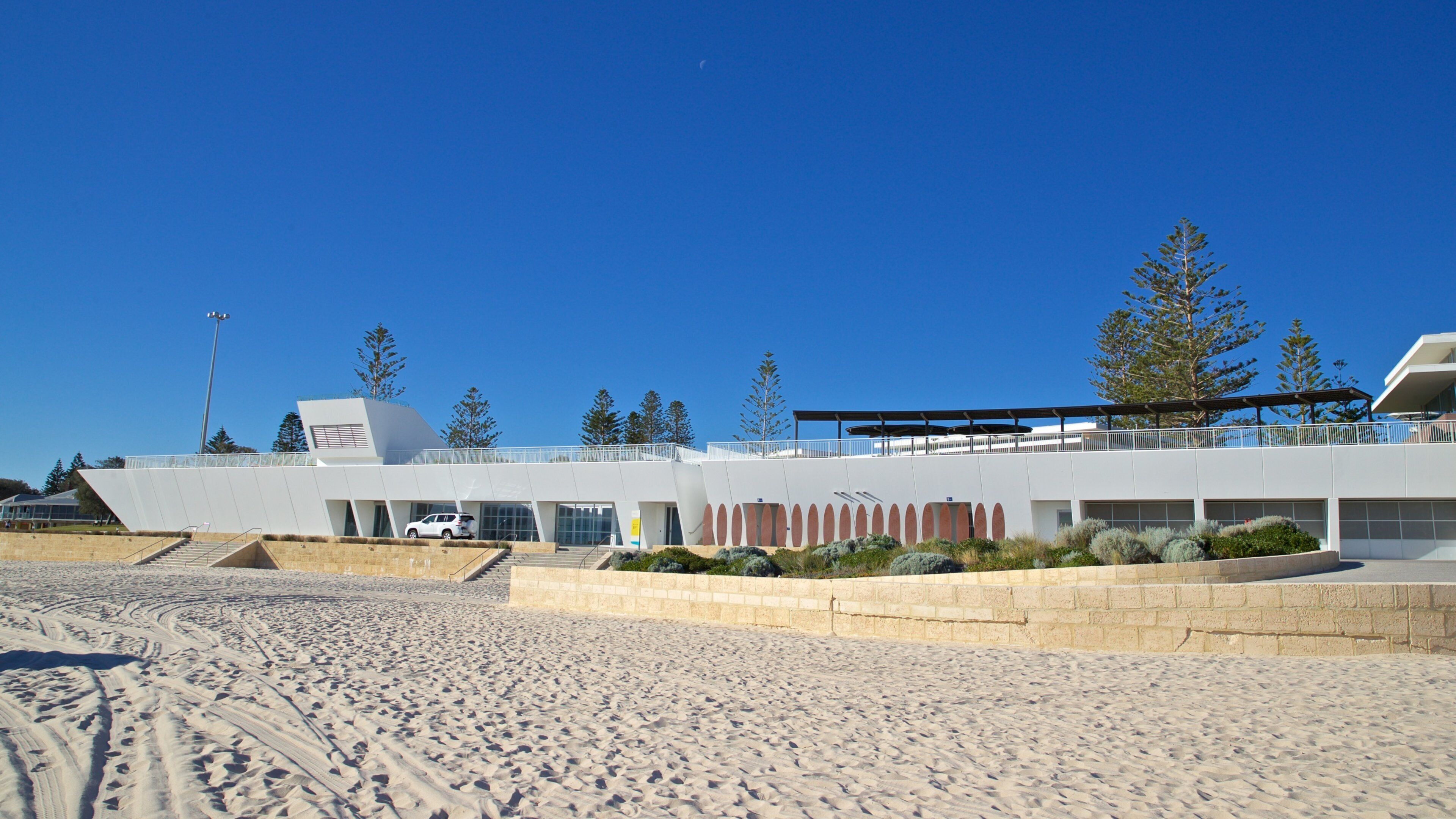 City Beach which includes general coastal views and a sandy beach